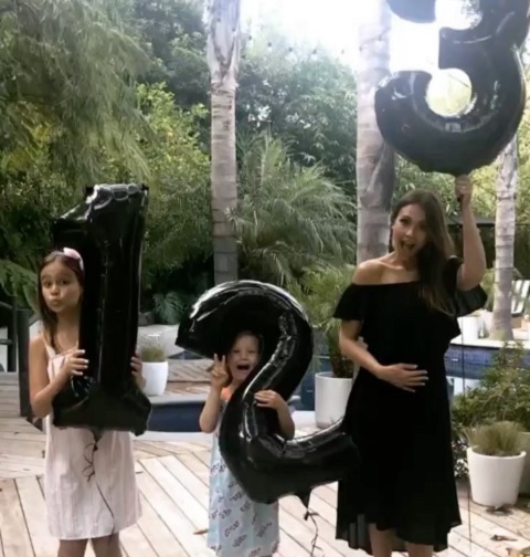 Honor, Haven és Jessica Alba - a kistesóra várva