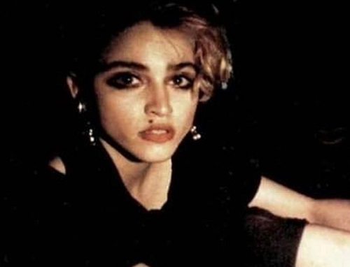 Madonna fiatalon - 18 éves kori képei aukcióra kerültek