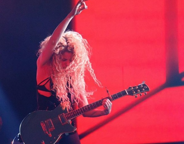Shakira kénytelen volt 2018-ra áttenni európai turnéját