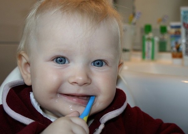 A helyes fogmosást, fogápolást már kicsikorban érdemes megtanulni
