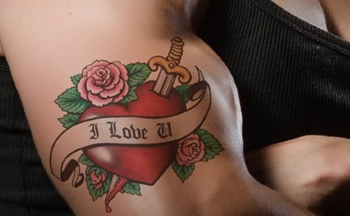 A tetoválás részecskéi „utaznak” a szervezetben