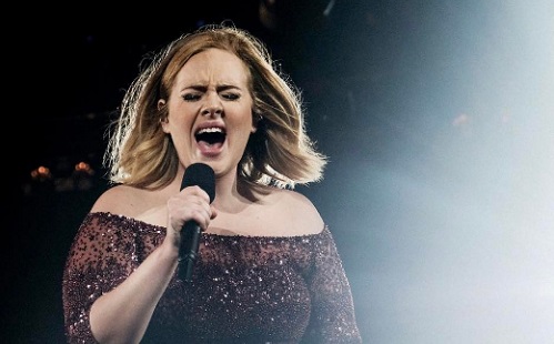 Hoppá: Adele elköltözik