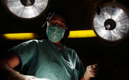Egynapos sebészet: a csípőprotézis is megvan egy nap alatt