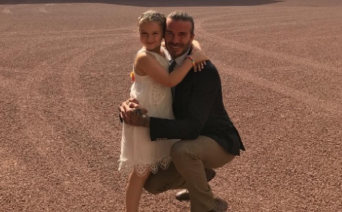 Beckhamék 6 éves lánya bejáratos a Buckhingam-palotába