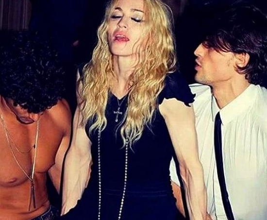 Madonna a fiatal férfiakat is kedveli - új szerelme van