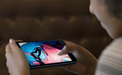 LG K8 (2018) - középpályás okostelefon némi extrával