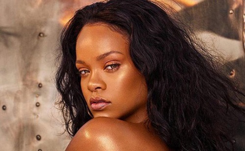Rihanna szingli lett