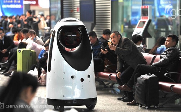 Robotzsaru segíti a kínai rendőrök munkáját