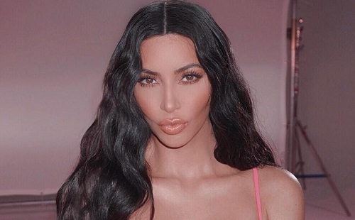 Kim Kardashian örökbe fogadna