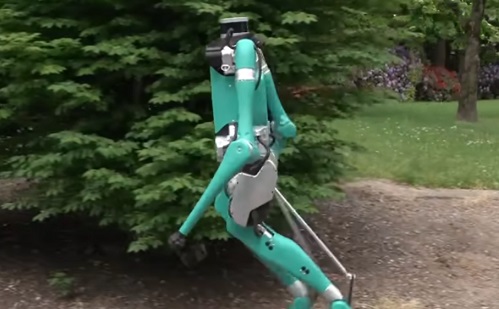 Mesterséges intelligencia: szöcskeszerű robot adja át a csomagot