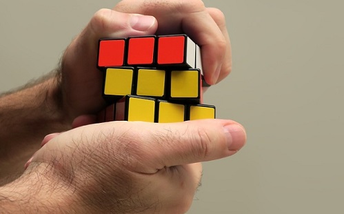 Egy másodperc alatt megoldja a Rubik-kockát a mesterséges intelligencia 