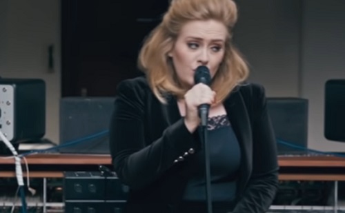 Adele új vizekre evez?