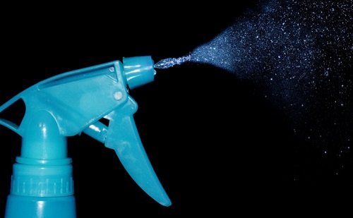 Hogyan készítsünk otthoni fertőtlenítő spray-t?