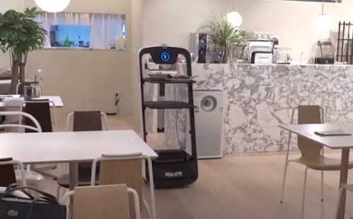 Mesterséges intelligencia: küszöbön az élelmiszer-szállító robotok?