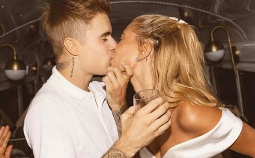 Justin Bieber és Hailey csókja majdnem sosem történt meg