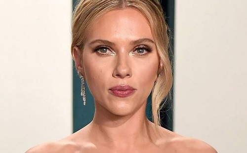 Igaz: Scarlett Johansson várandós