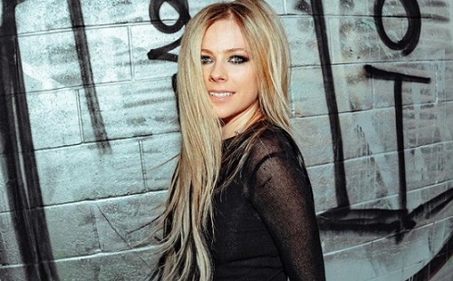 Avril Lavigne és Mod Sun együtt jár