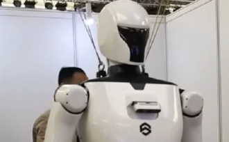 Nagy sikert aratott az első kínai humanoid robotkonferencia 