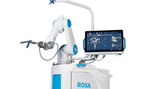 Zöld utat kapott a Rosa vállsebészeti robot