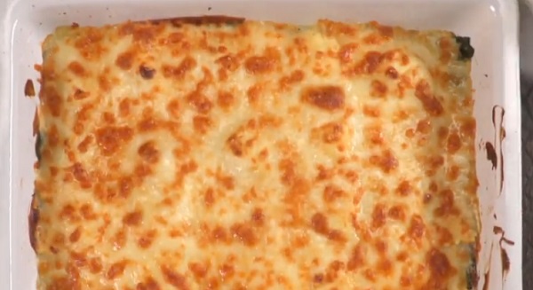 A sajttal is megszórt, aranybarnára sült spenótos ravioli