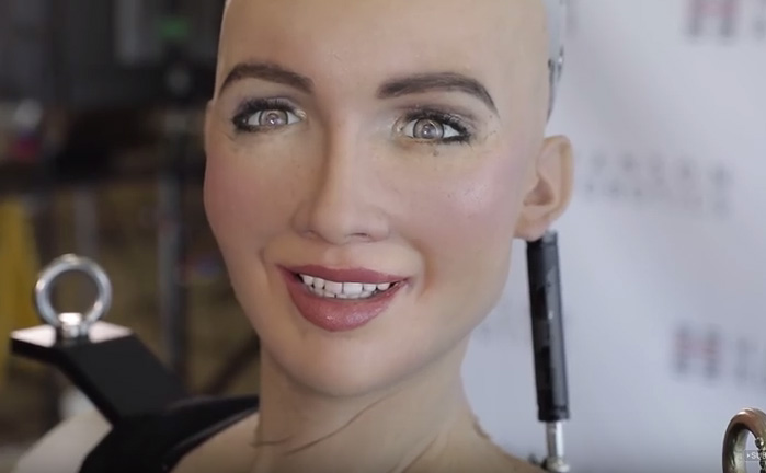 Egyre népszerűbb a világ első humanoid robotja