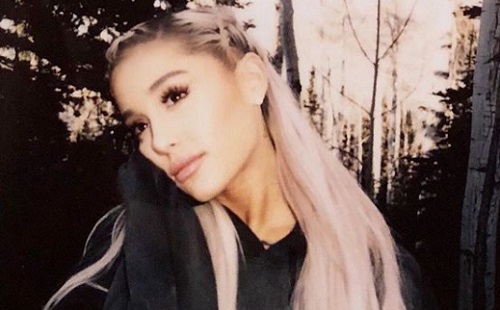 Először jelent meg 6 hónapja Ariana Grande