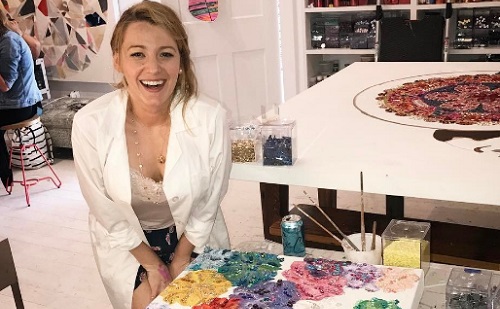 Blake Lively rosszul van, ha magára keres