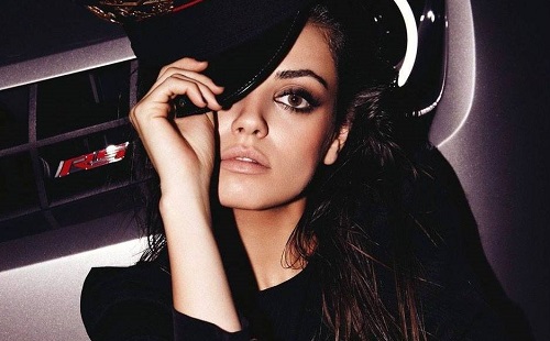 Magyarországra jön Mila Kunis