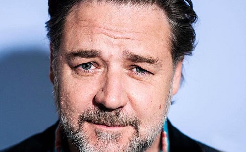 Russell Crowe meghízott