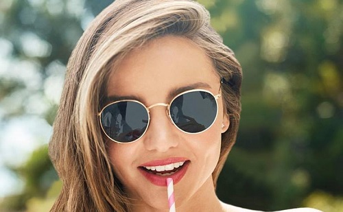 Miranda Kerr még nem bújt ágyba kedvesével