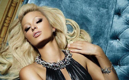 Paris Hilton visszatért?
