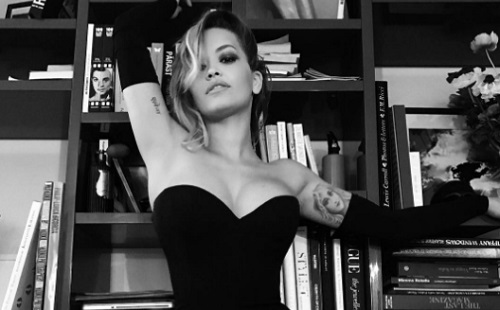 Rita Ora a Sötét 50 árnyalatához énekel