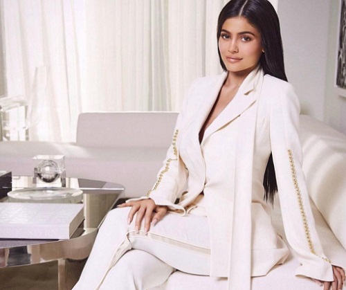 Kylie Jenner tart tőle, mi lenne kiszivárgott sms-eiből