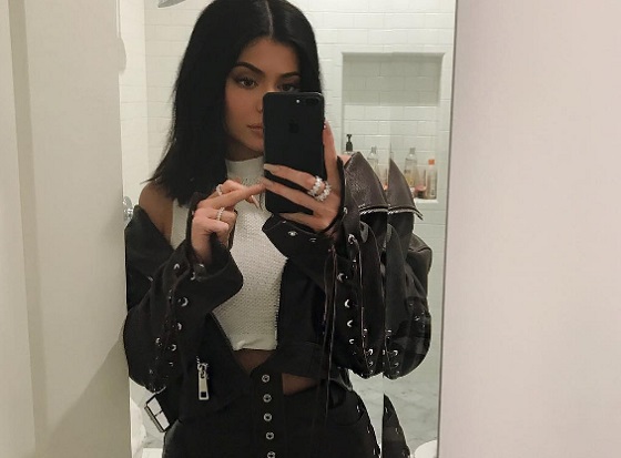 Kylie Jennernek nehéz boldogulnia a randevúzással a nyilvánosság előtt