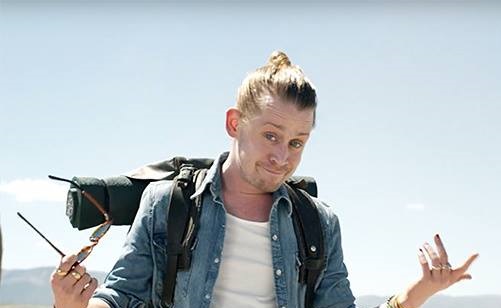 Macaulay Culkin új külsővel hódít