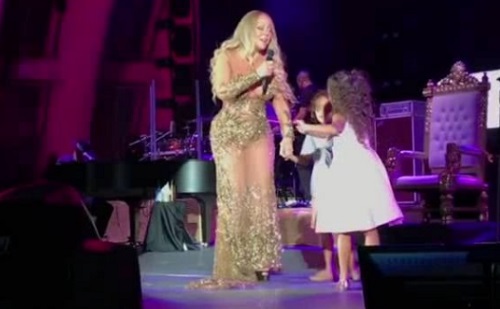 Mariah Carey lánya már színpadon énekel