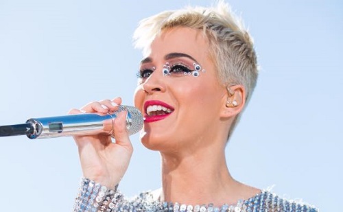 Katy Perry rekordot döntött