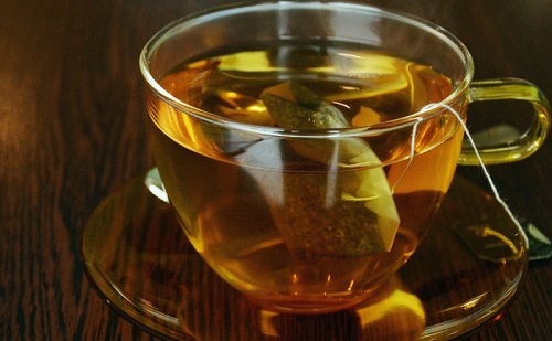 Egészségesebb csontokat eredményezhet a teafogyasztás