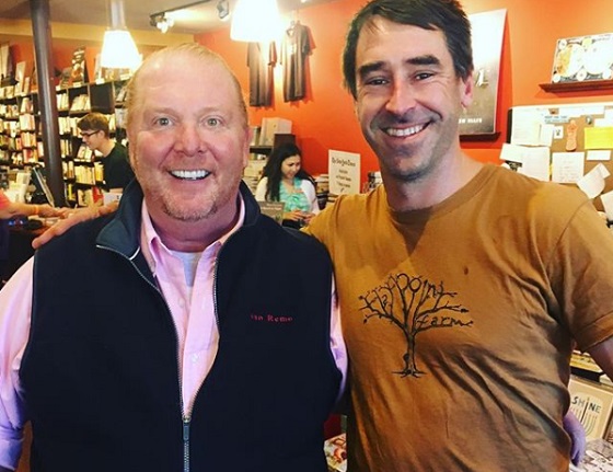Amy Schumer Chris Fischerrel (jobbra) találkozgat?