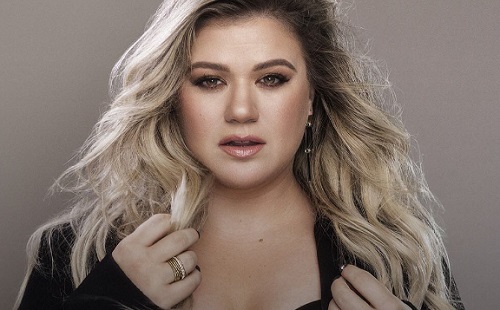 Kelly Clarkson azt hitte: aszexuális