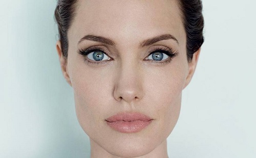 Angelina fél, hogy elveszíti gyerekeit