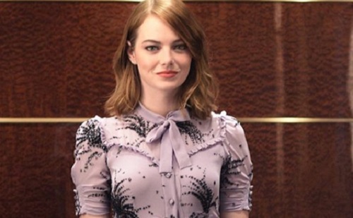 Emma Stone egy rendezővel randizik