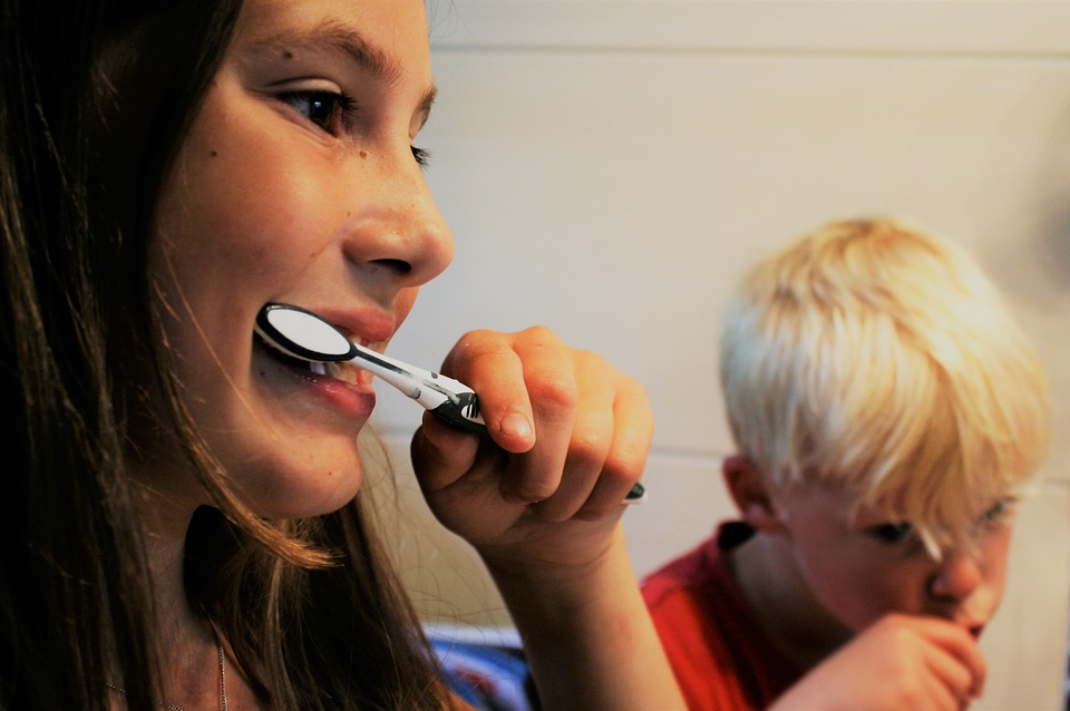 A kisgyermekek még lelkesebben mosnak fogat
