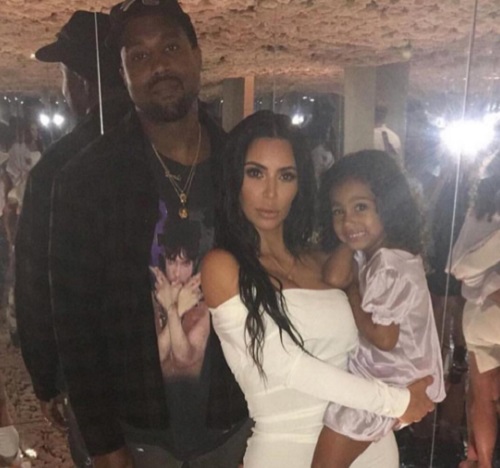 Kanye West, Kim Kardashian és a kislányuk, North