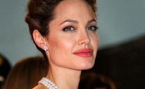 Angelina Jolie „összeszedte” magát