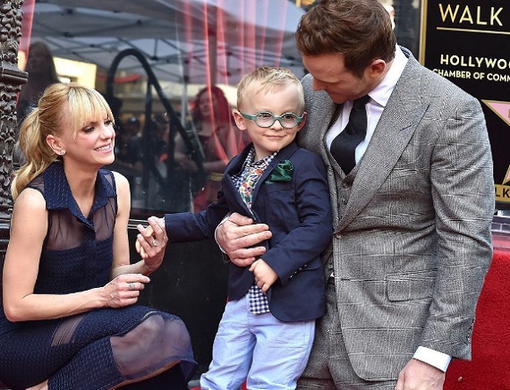 Anna Faris, Chris Pratt és a kis Jack