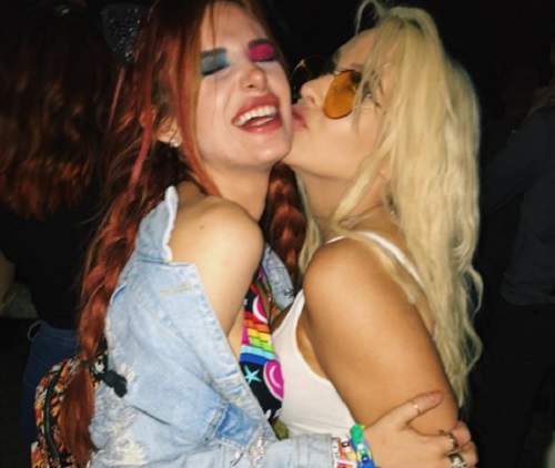 Bella Thorne és Tana Mongeau egy pár?