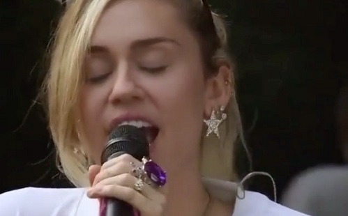 Miley Cyrus már készíti új lemezét