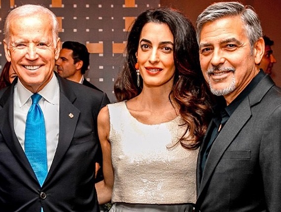 George Clooney nejével és édesapjával