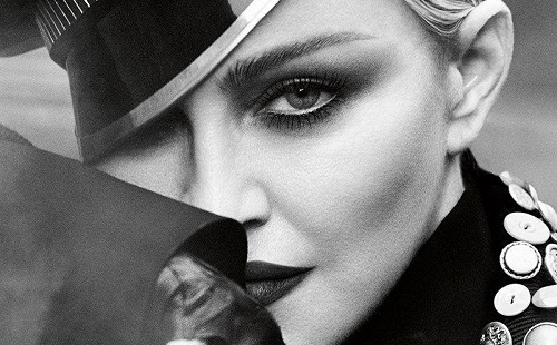 27 évvel fiatalabb Madonna új pasija